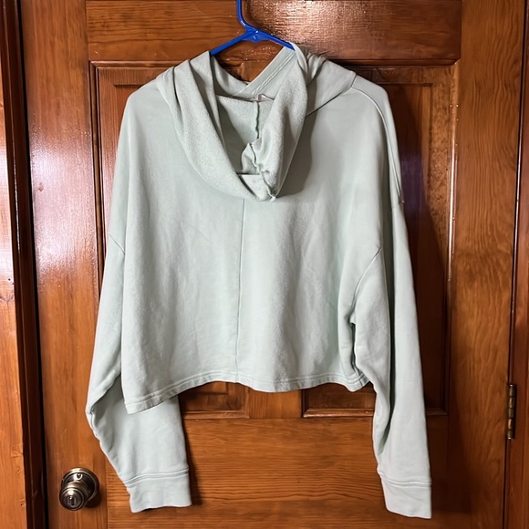 Fabletics Mint Green Eco Conscious Pullover Size Large - Picture 4 of 9
